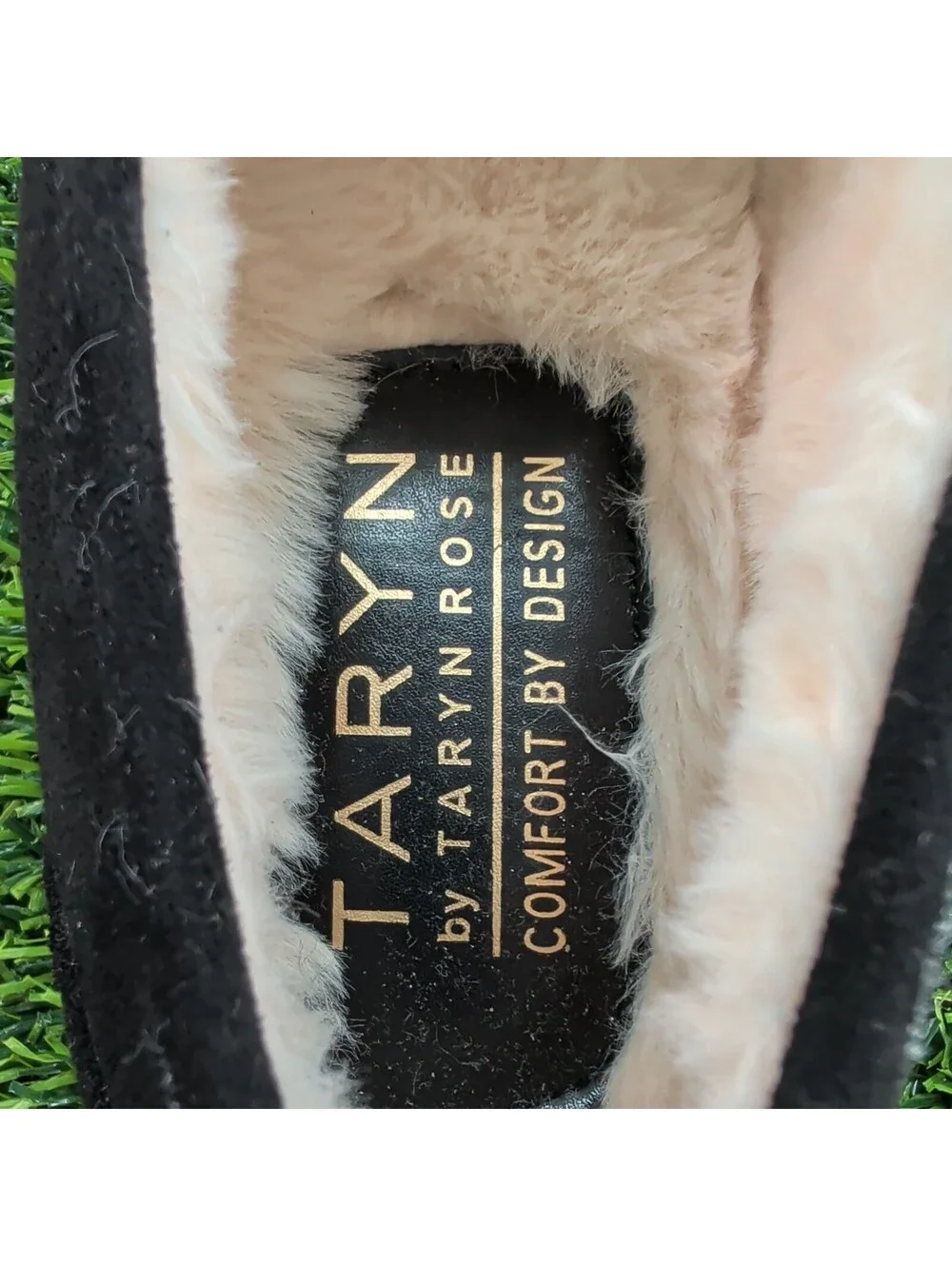 Taryn Rose Women's Black Suede Faux Fur Lined Black Slip-On Loafer Flats SZ 10